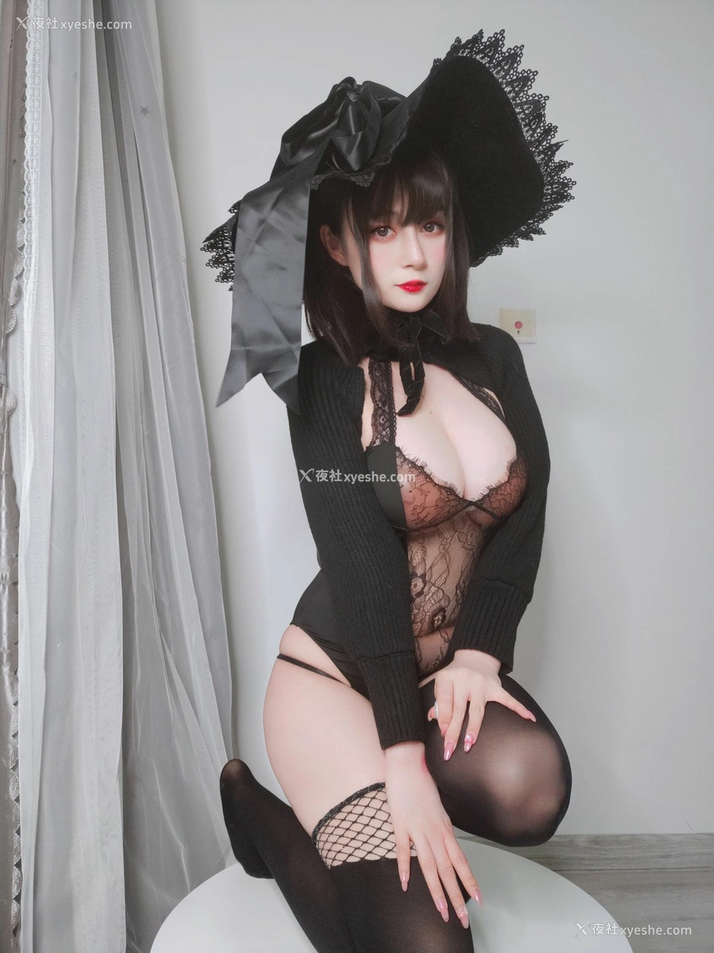 1P - Coser小姐姐白银 – 柴郡魔女