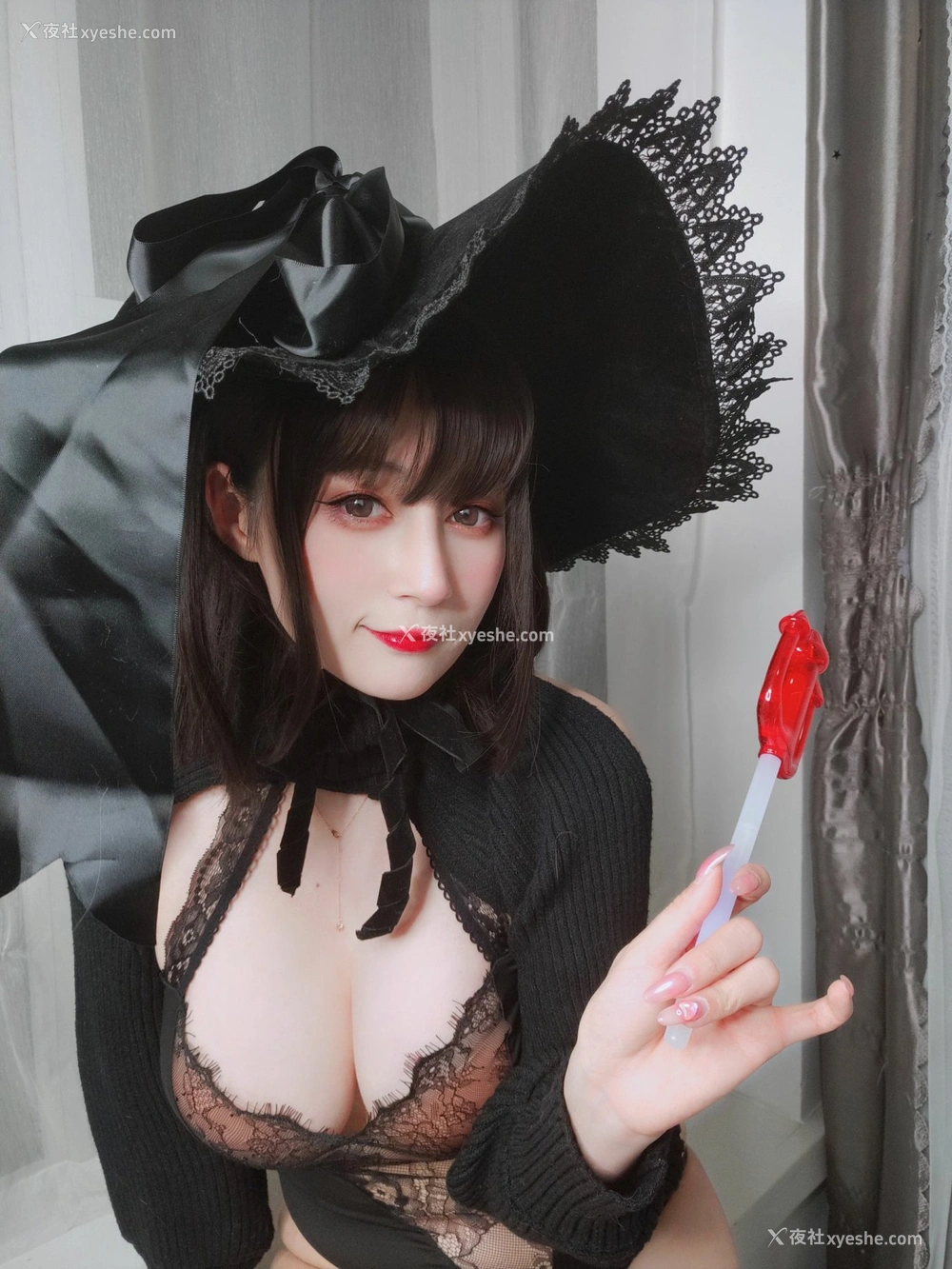 1P - Coser小姐姐白银 – 柴郡魔女