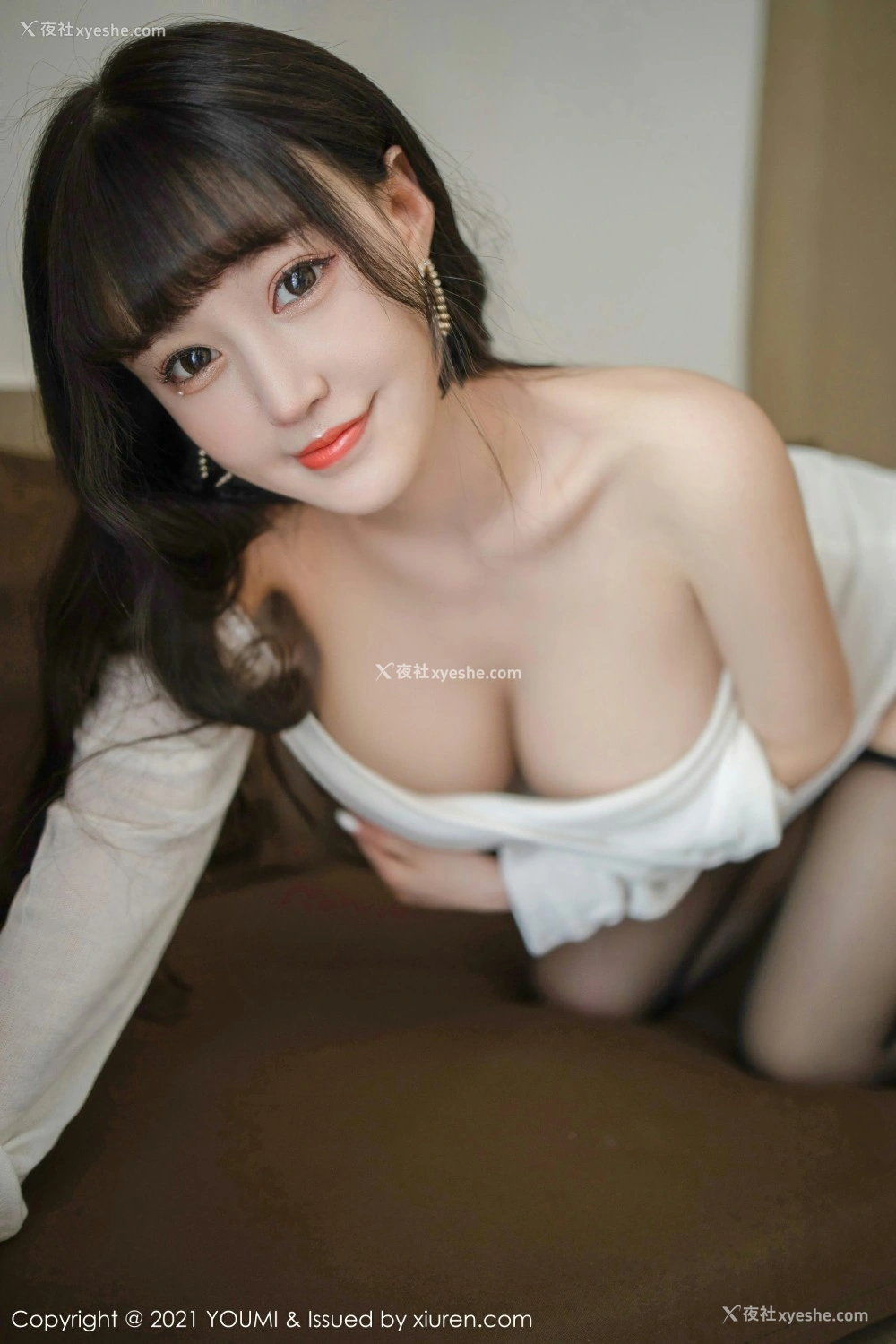 1P - [YOUMI尤蜜荟] VOL.680 朱可儿Flower