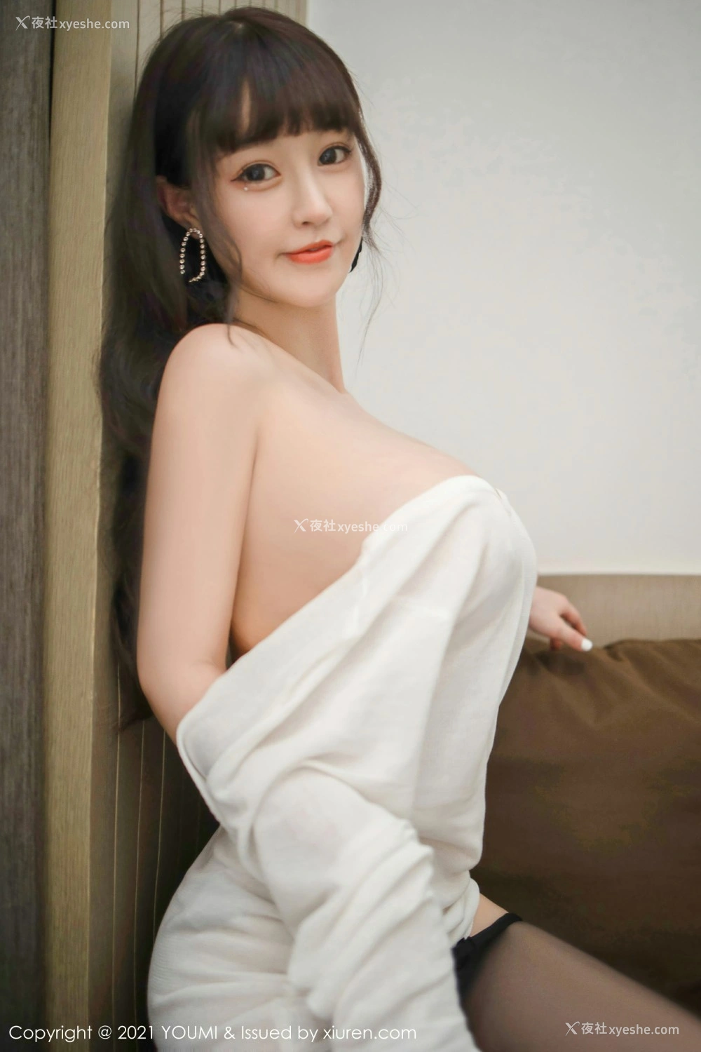 1P - [YOUMI尤蜜荟] VOL.680 朱可儿Flower