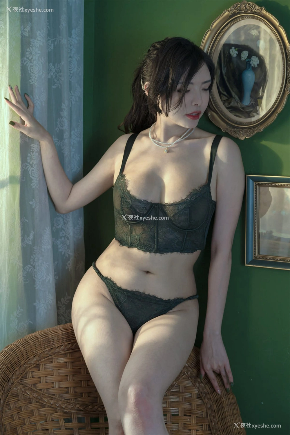 1P - 秋和柯基(夏小秋秋秋) – 绿墙