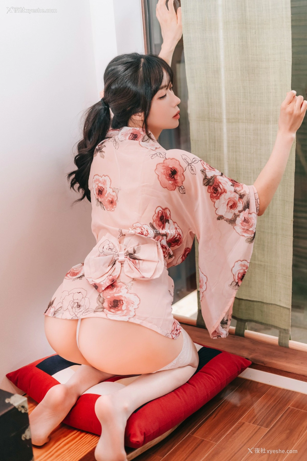 1P - [Paranhosu] Sia – Cherry Blossom