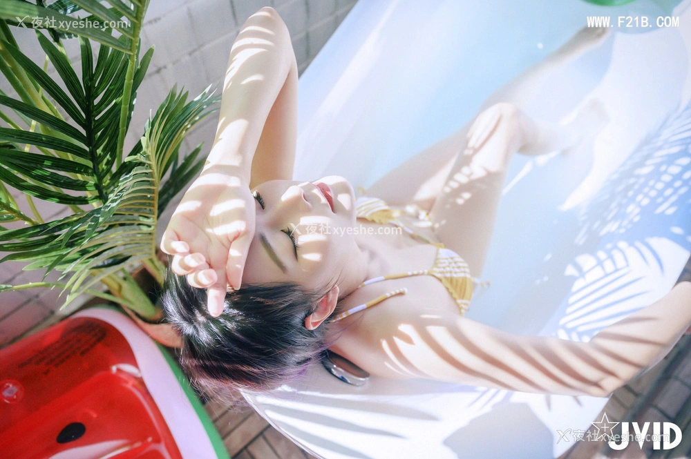 1P - 乐乐《今夏最强最美最写真》