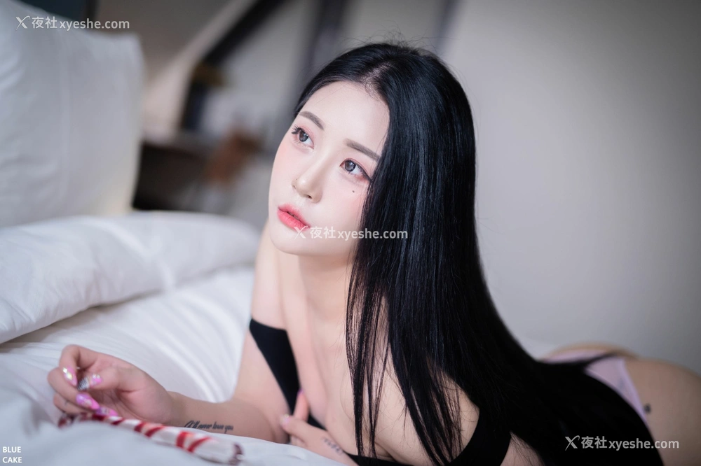 1P - [BLUECAKE] Bomi – Christmas with my Lover