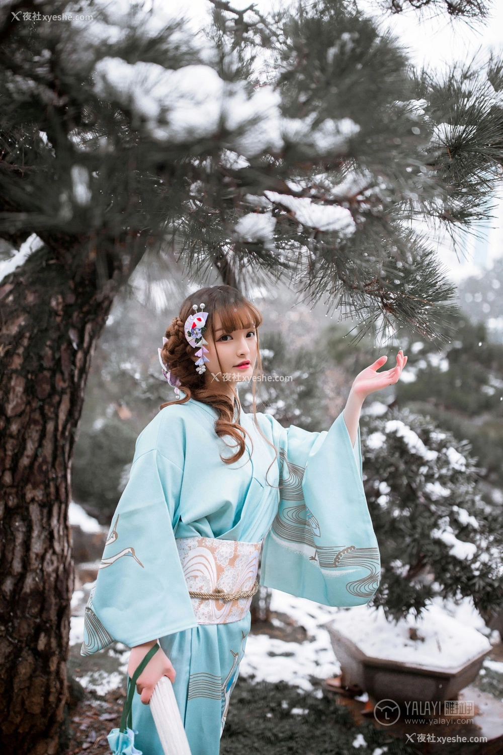 1P - [YALAYI雅拉伊] Y192 团团 赏雪
