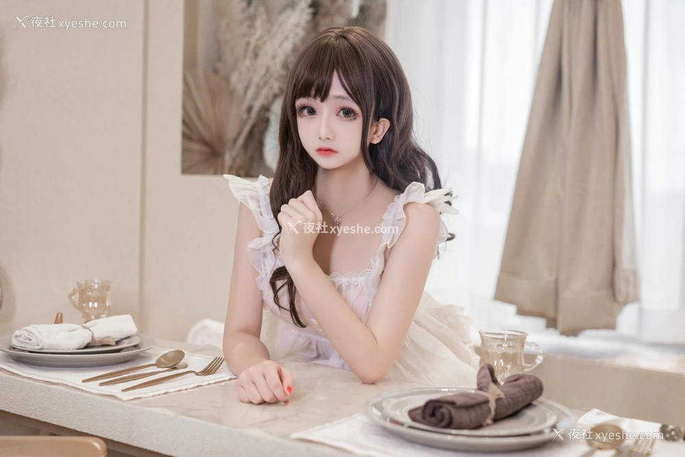 1P - [Cosplay]日奈娇 – 围裙人妻