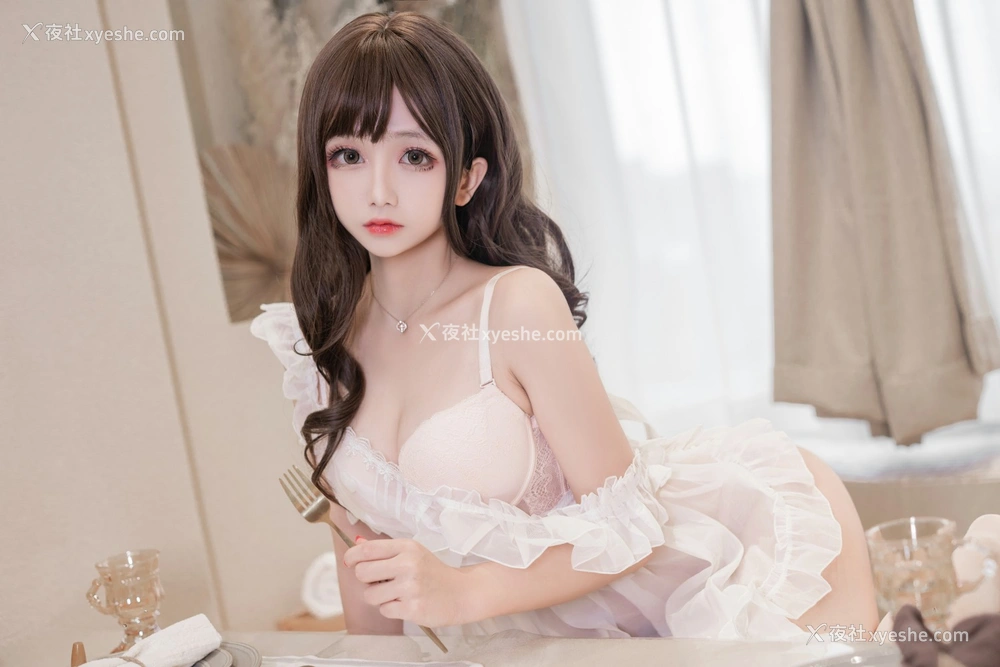1P - [Cosplay]日奈娇 – 围裙人妻
