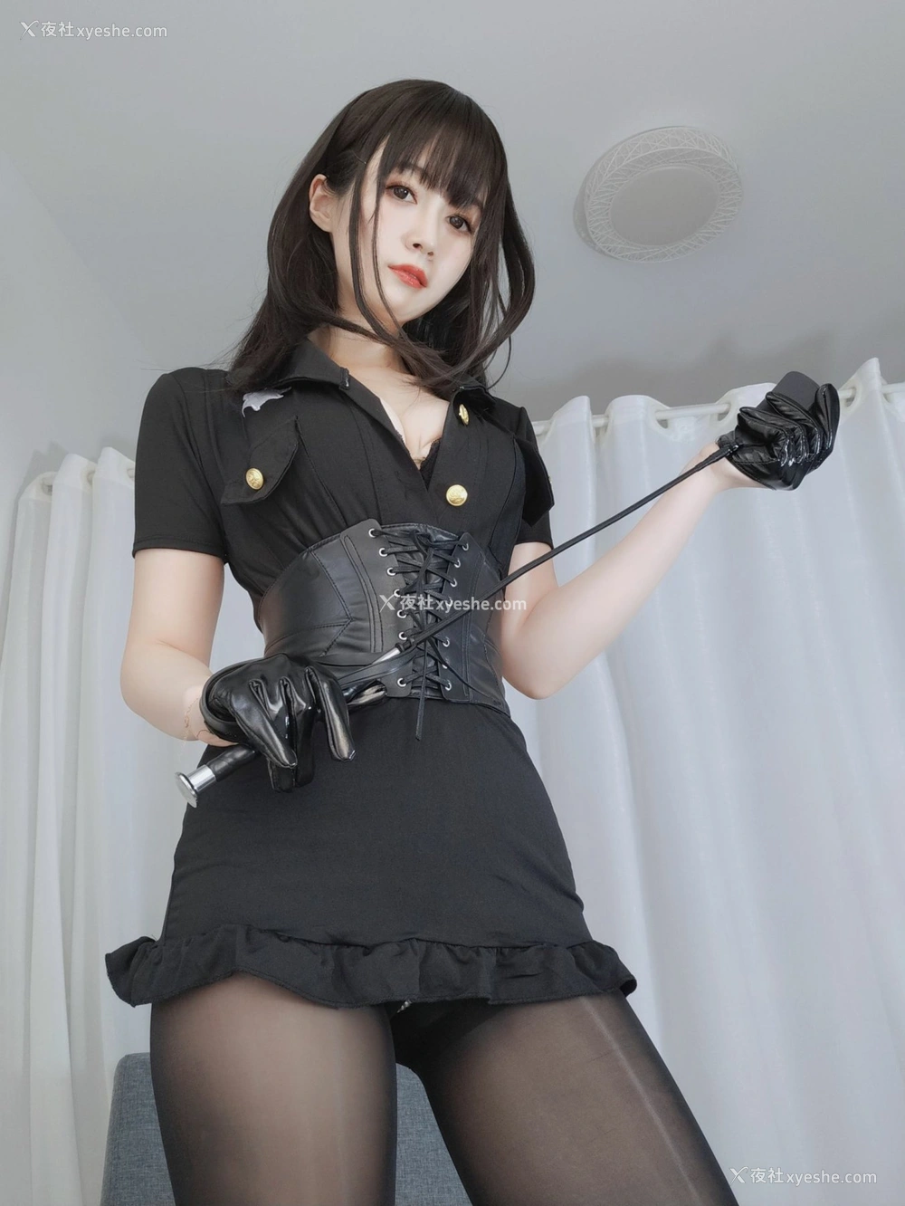 1P - Coser小姐姐白银 – 抖S姐姐