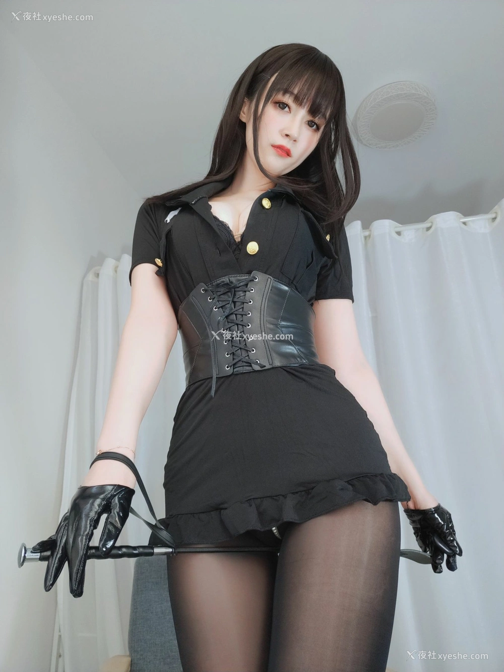 1P - Coser小姐姐白银 – 抖S姐姐