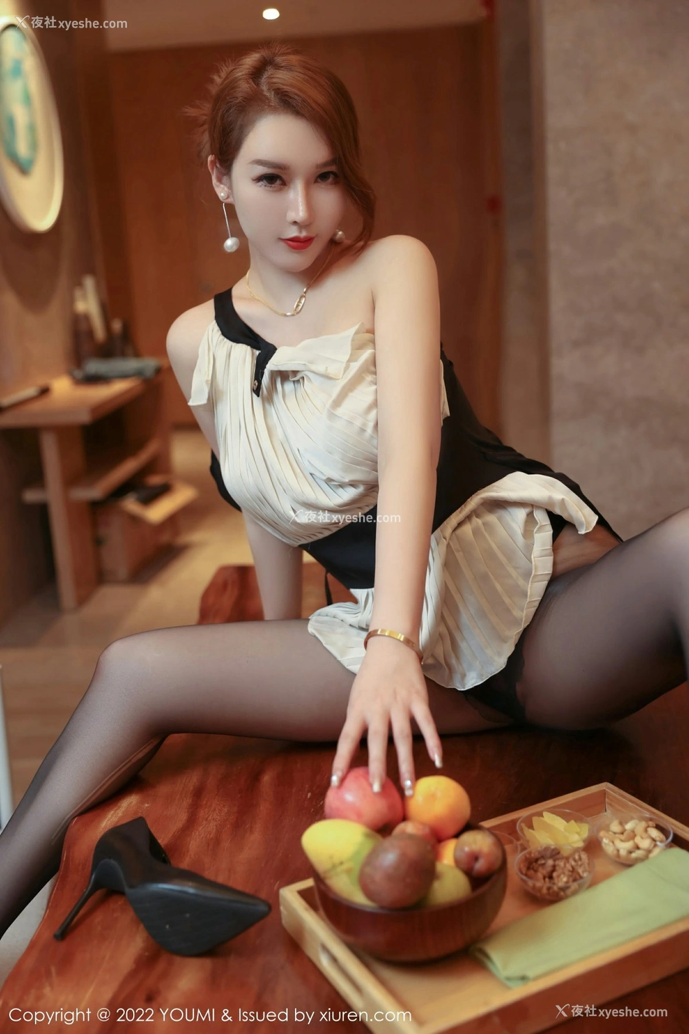 1P - [YOUMI尤蜜荟] VOL.818 尤妮丝Egg