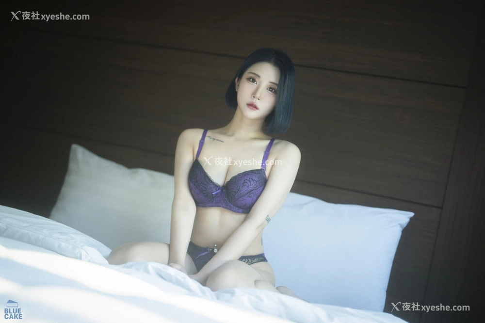 1P - [BLUECAKE] Bomi – Secret