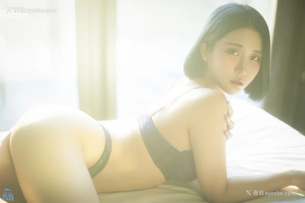 1P - [BLUECAKE] Bomi – Secret