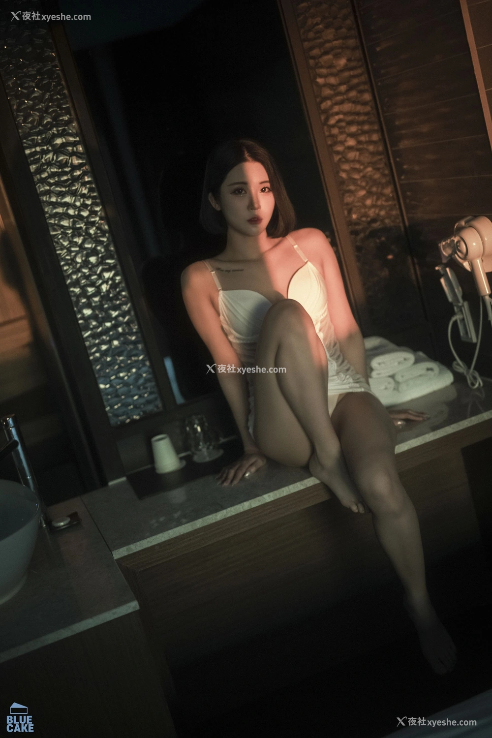 1P - [BLUECAKE] Bomi – Secret