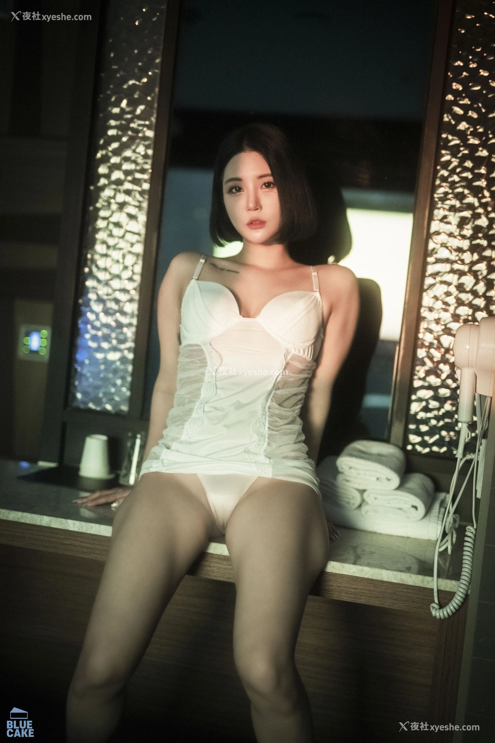 1P - [BLUECAKE] Bomi – Secret