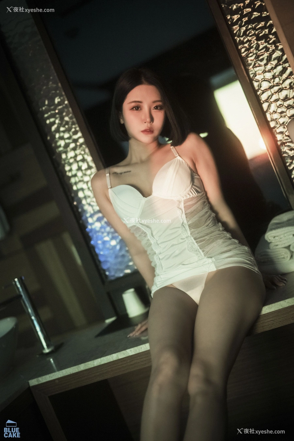1P - [BLUECAKE] Bomi – Secret