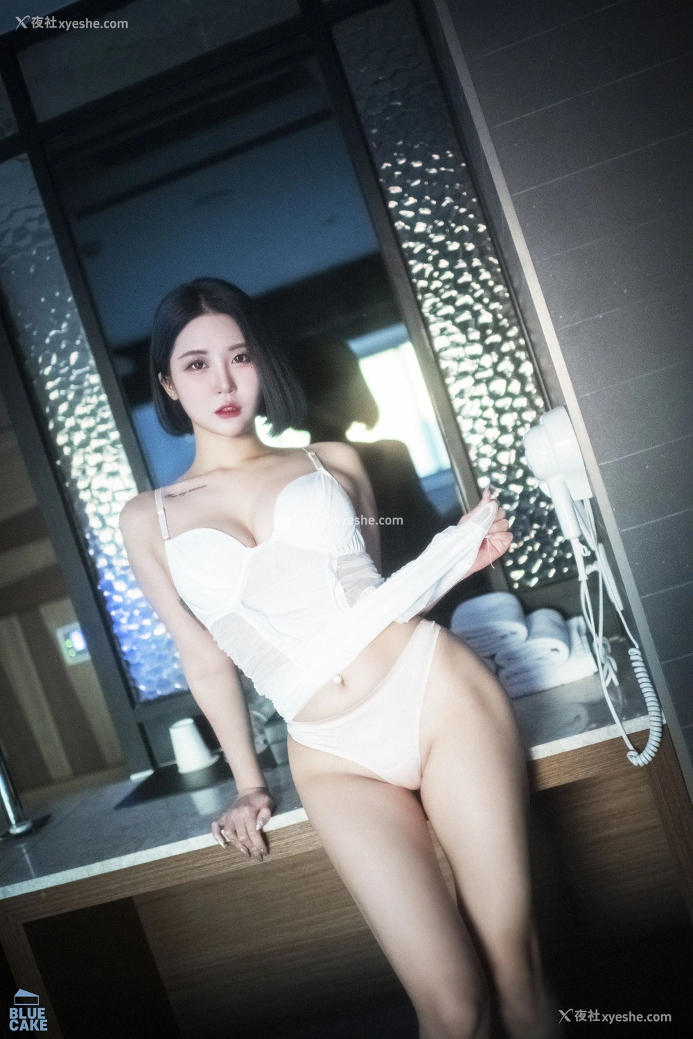 1P - [BLUECAKE] Bomi – Secret