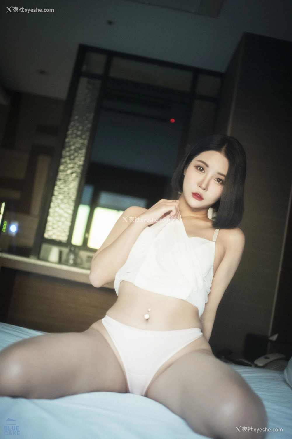 1P - [BLUECAKE] Bomi – Secret