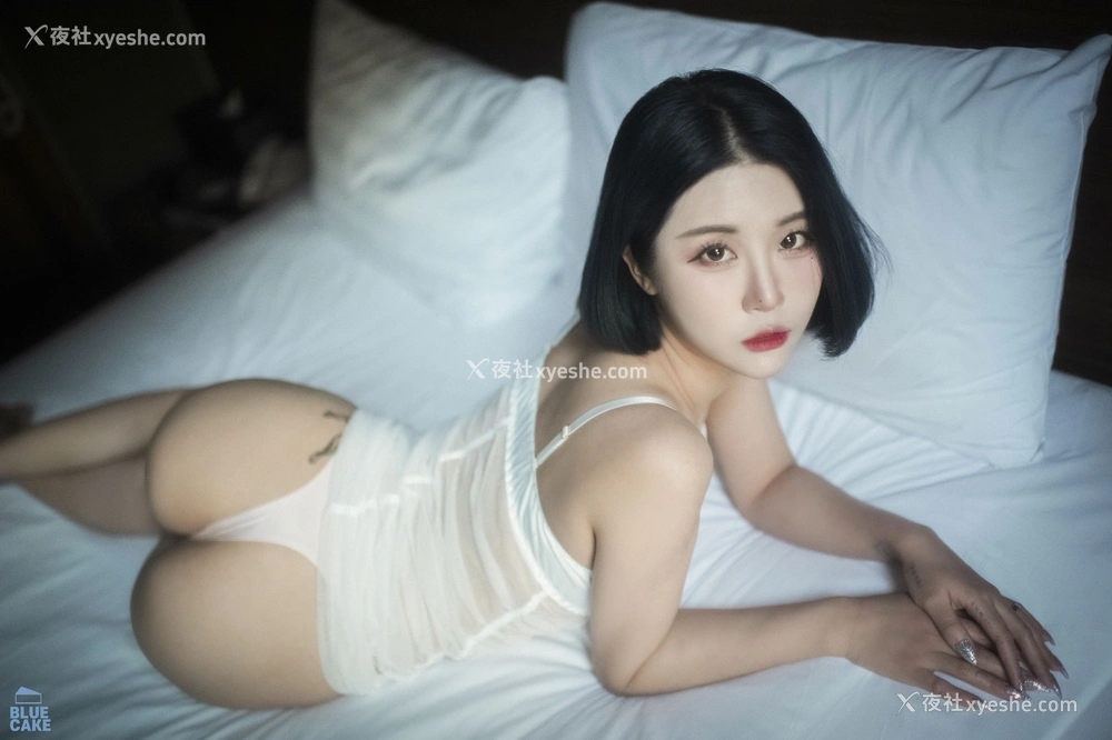 1P - [BLUECAKE] Bomi – Secret