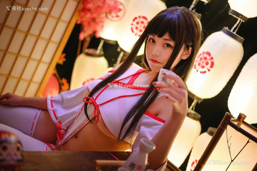 1P - 蜜汁猫裘 – 巫女