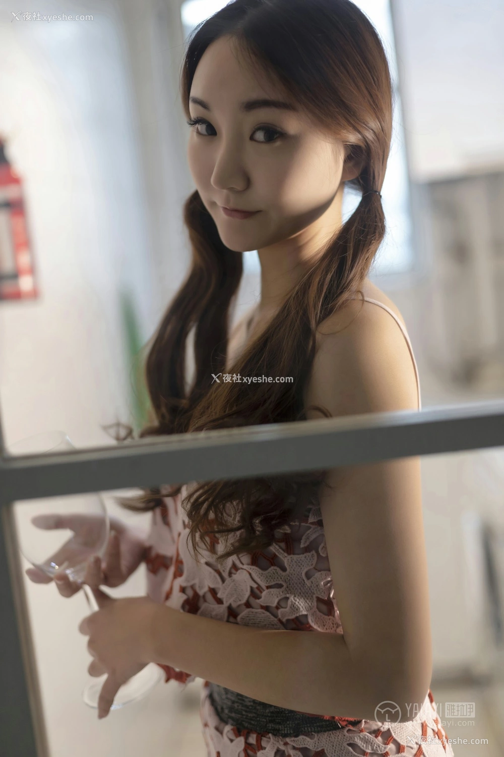 1P - [YALAYI雅拉伊] Y231 吴小蹈《贤妻》