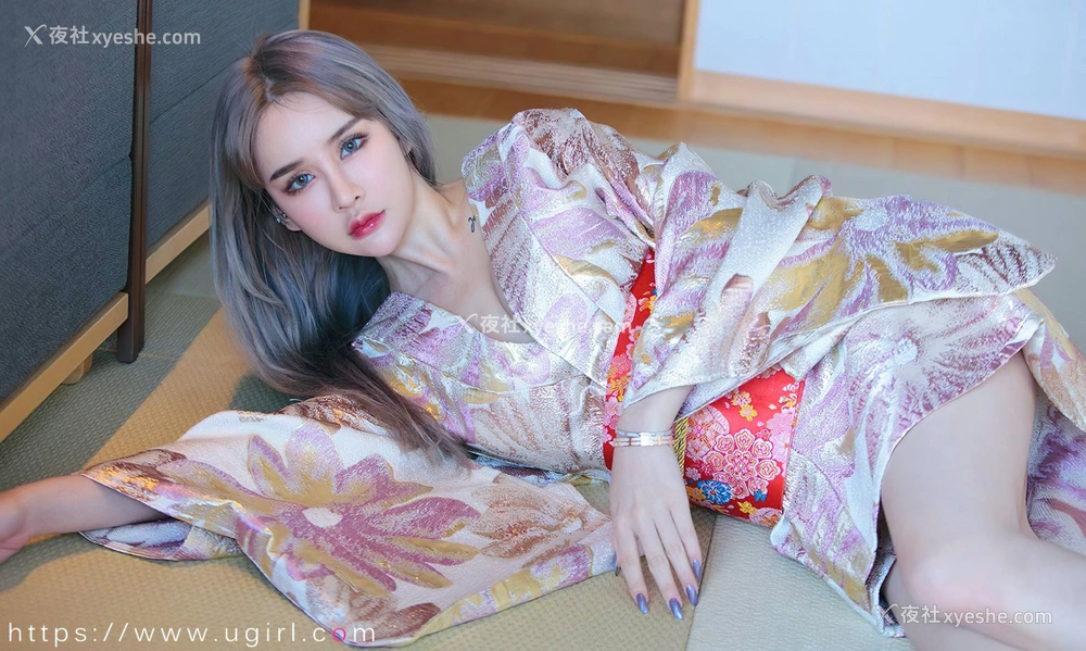 1P - [Ugirls尤果网]爱尤物专辑 No.2441 青树 枫最红时