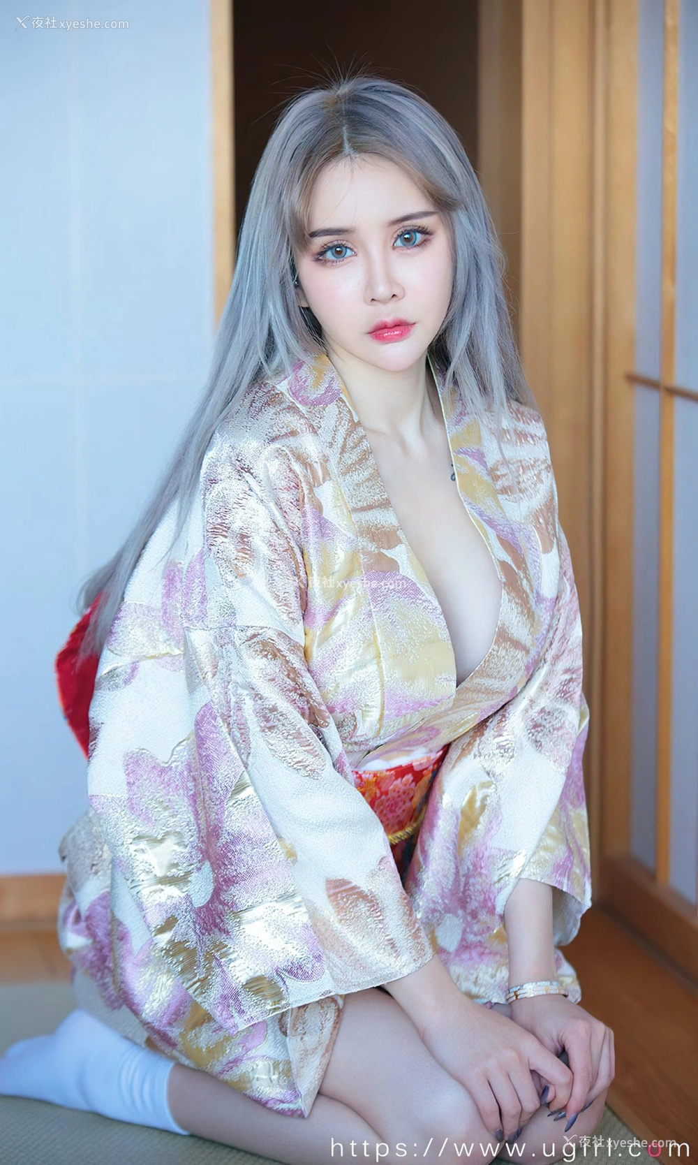 1P - [Ugirls尤果网]爱尤物专辑 No.2441 青树 枫最红时