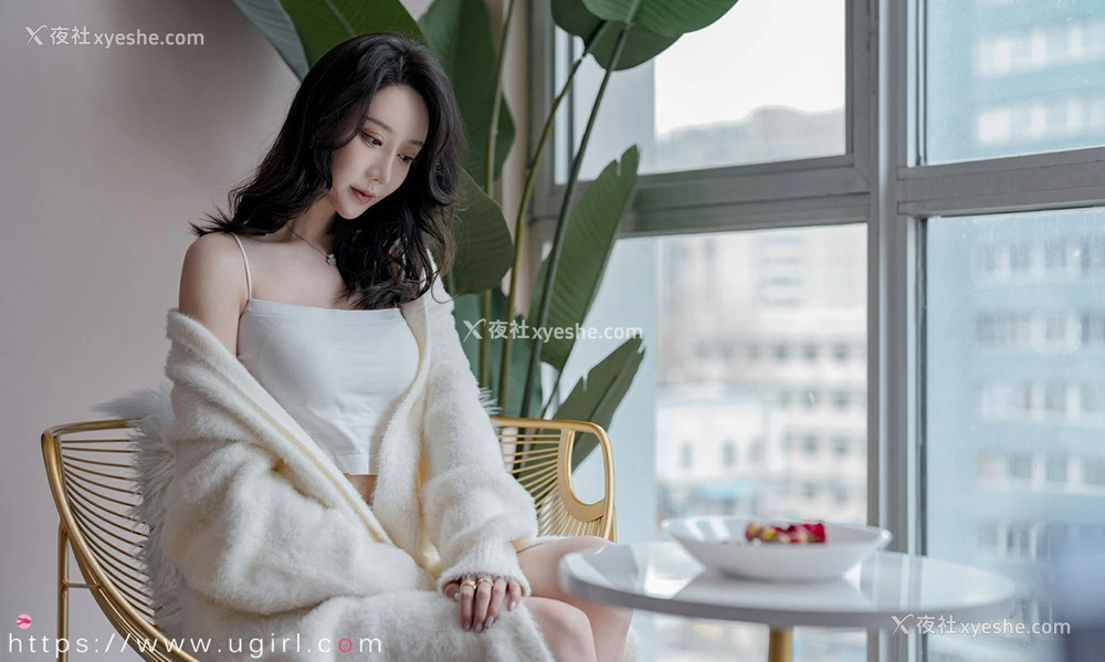 1P - [Ugirls尤果网]爱尤物专辑 No.2321 欣发 初味