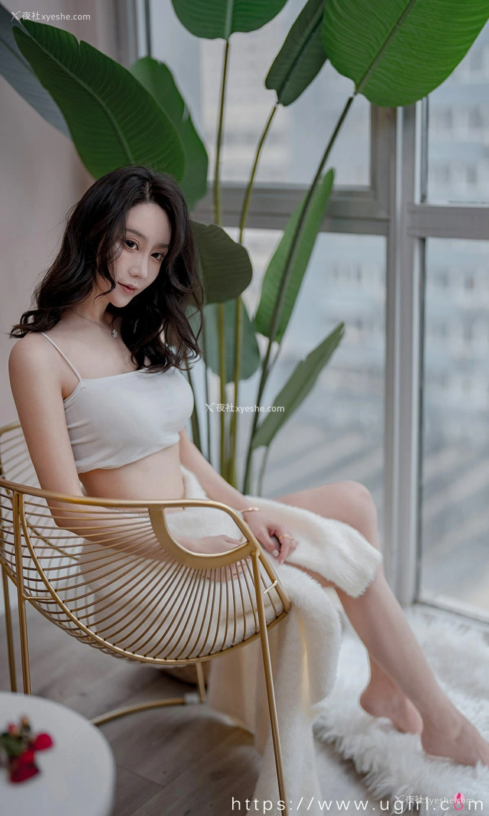1P - [Ugirls尤果网]爱尤物专辑 No.2321 欣发 初味