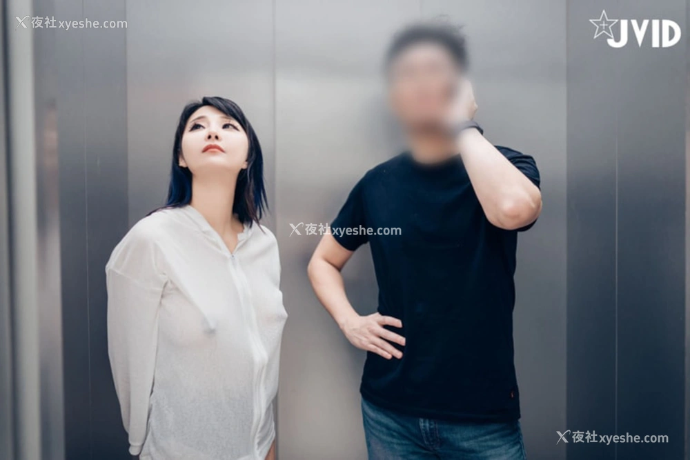 1P - 乐乐《电梯紧急停止 绝顶高潮》