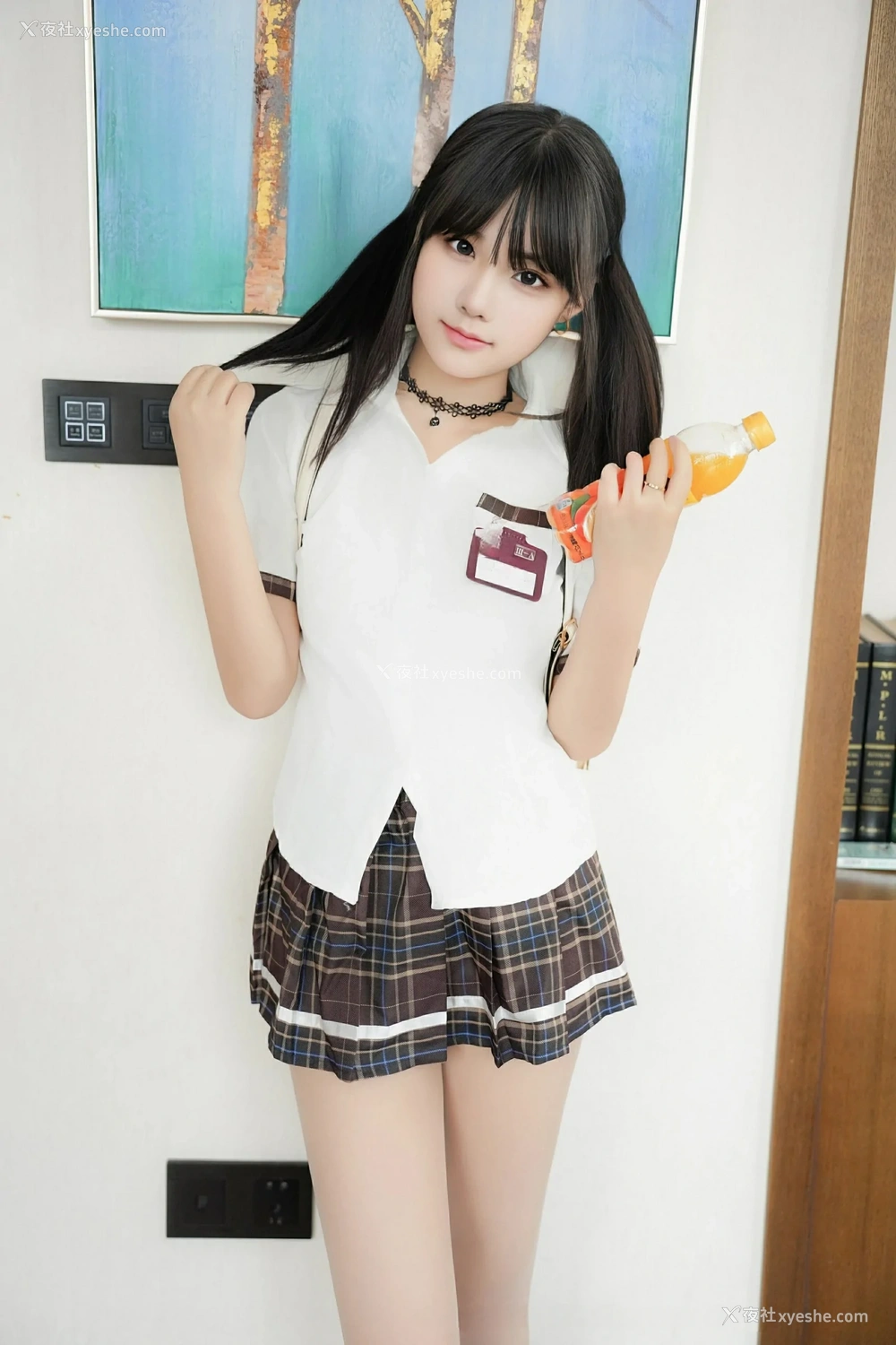 1P - [XiuRen秀人网] No.9573 姚若兮vay