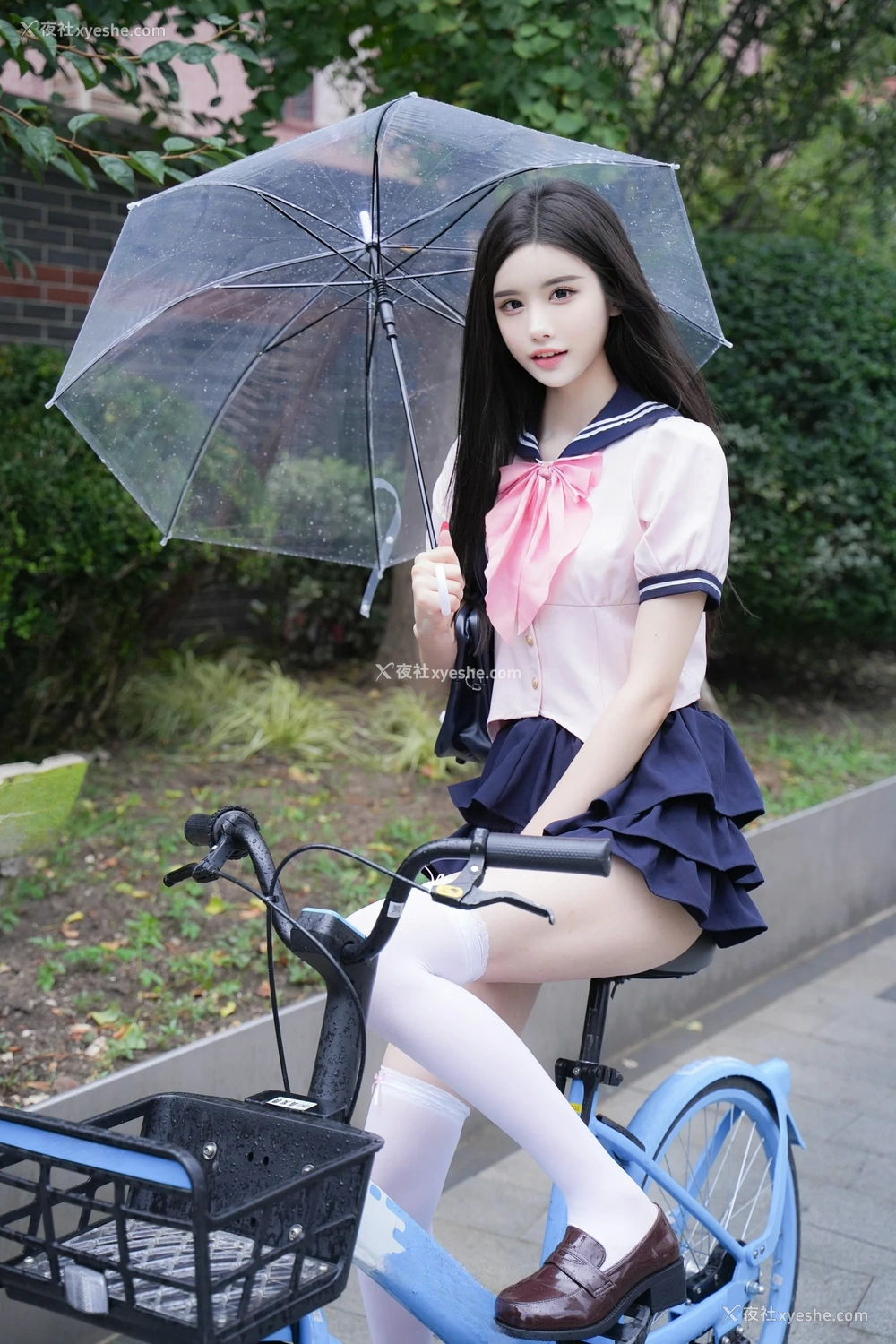 1P - xiuren秀人网福利晚苏susu大尺度内部私房加密校服