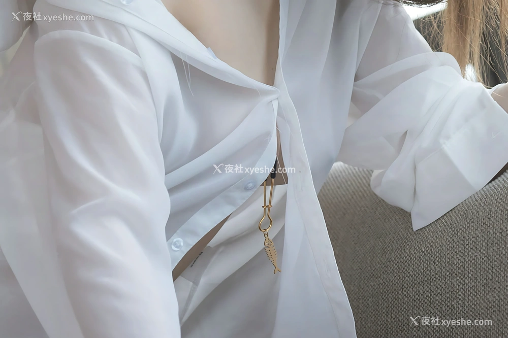 1P - xiuren秀人网福利鱼子酱Fish大尺度内部私购鱼鱼的礼物 2