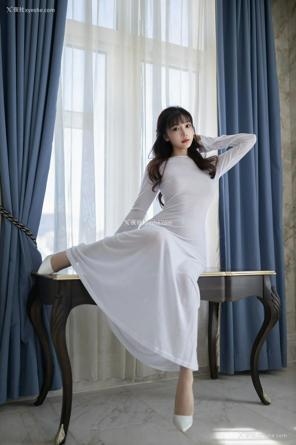 1P - [XiuRen秀人网] No.9521 陆萱萱