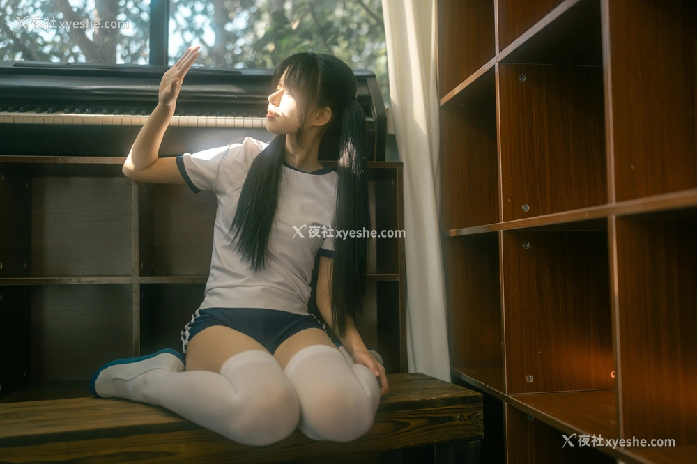 1P - rua阮阮 – 春の更衣室 体操服