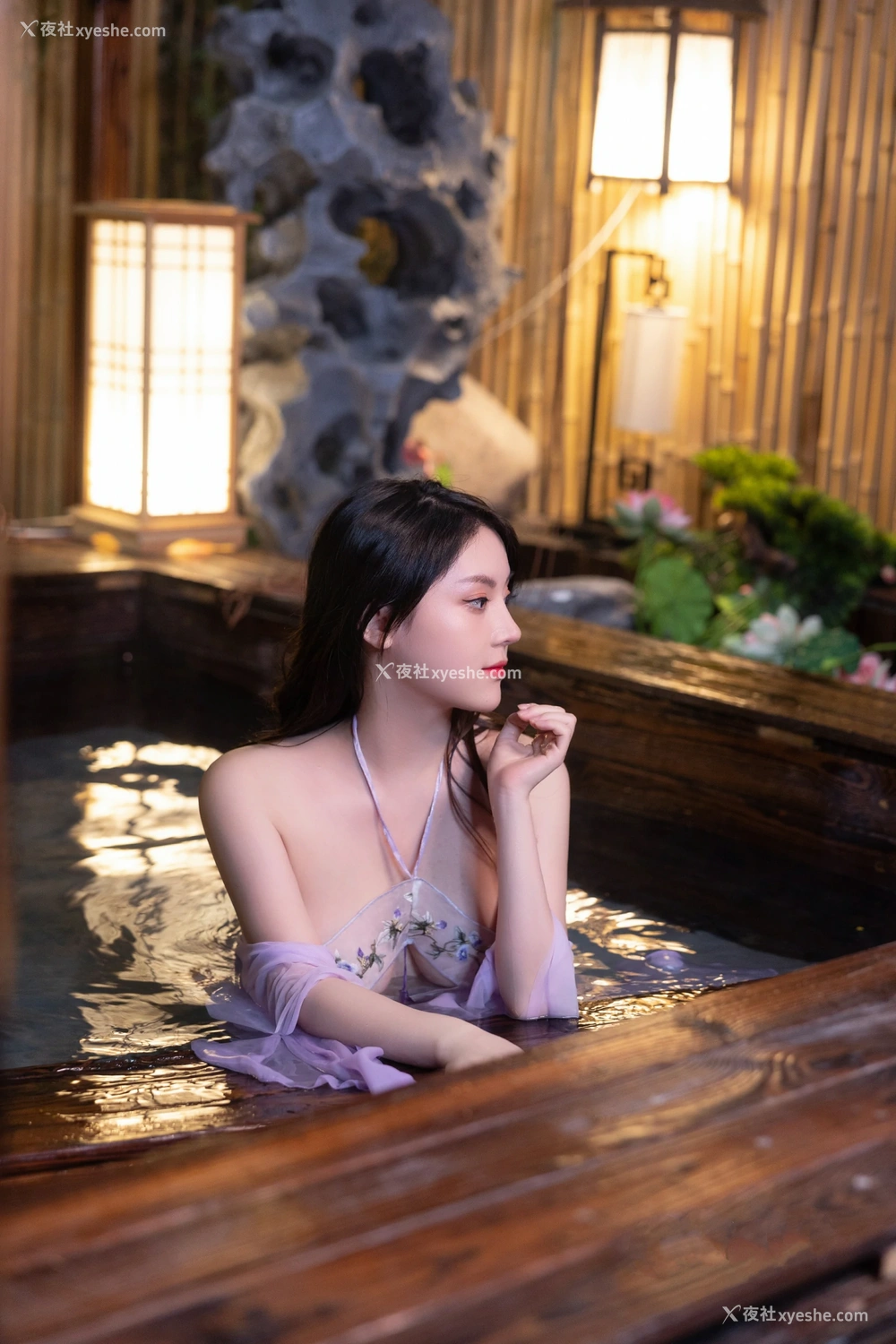 1P - xiuren秀人网福利豆瓣酱大尺度内部私购古装温泉
