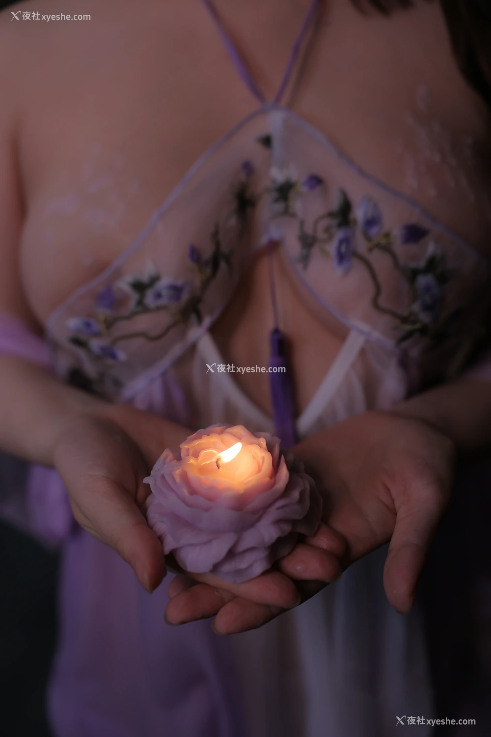 1P - xiuren秀人网福利豆瓣酱大尺度内部私购古装温泉