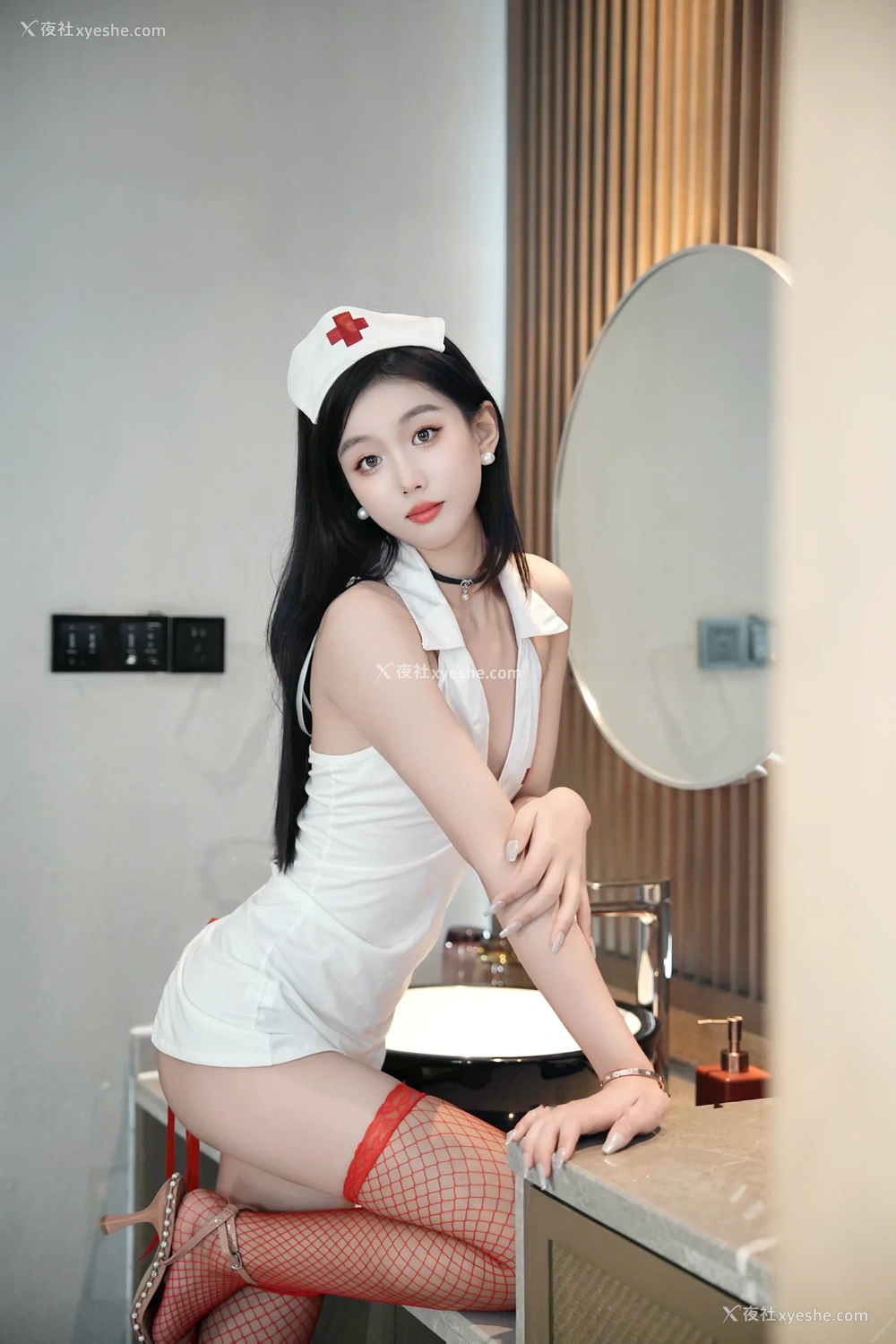 1P - xiuren秀人网福利江念鱼大尺度内部私房护士制服