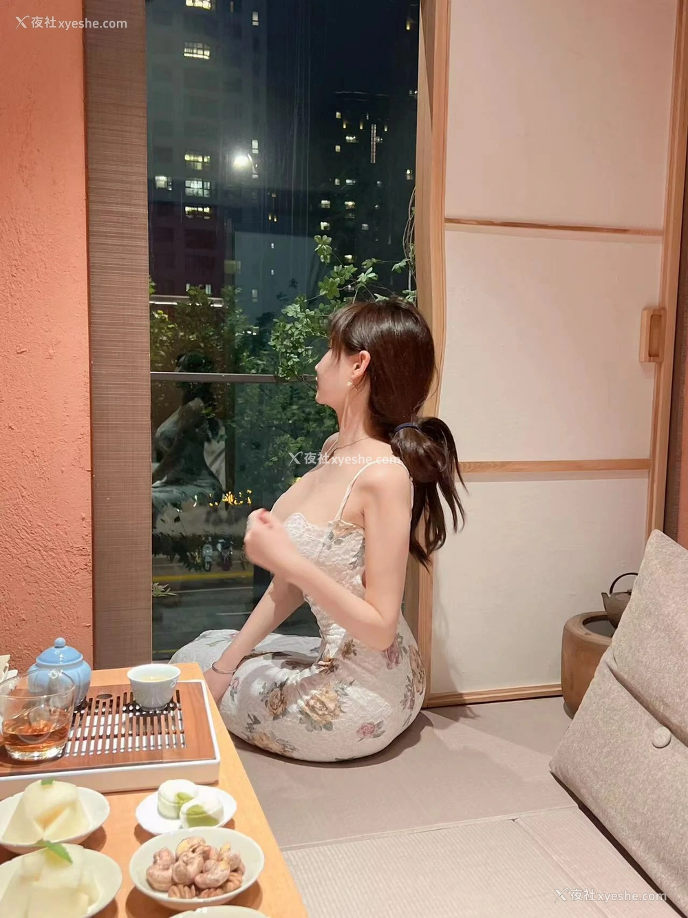 1P - 【微-密】周妍希-与喵玩耍