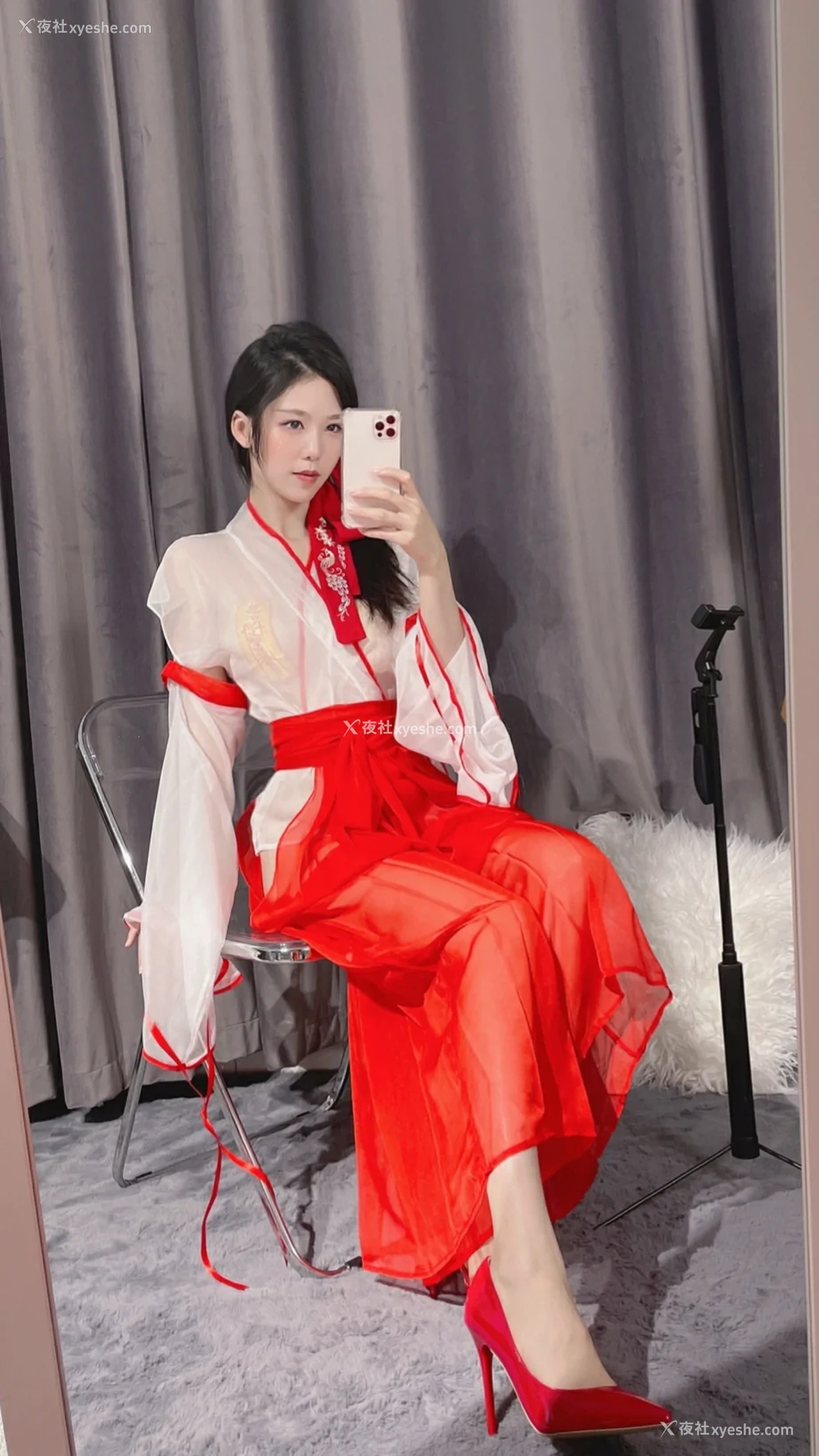 1P - 抖娘利世 – 私人驱邪师