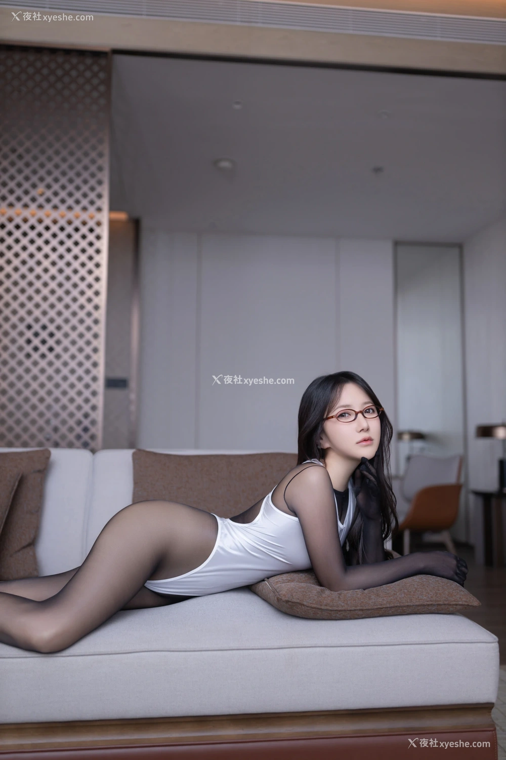 1P - xiuren秀人网福利鱼子酱Fish大尺度私拍写真波比
