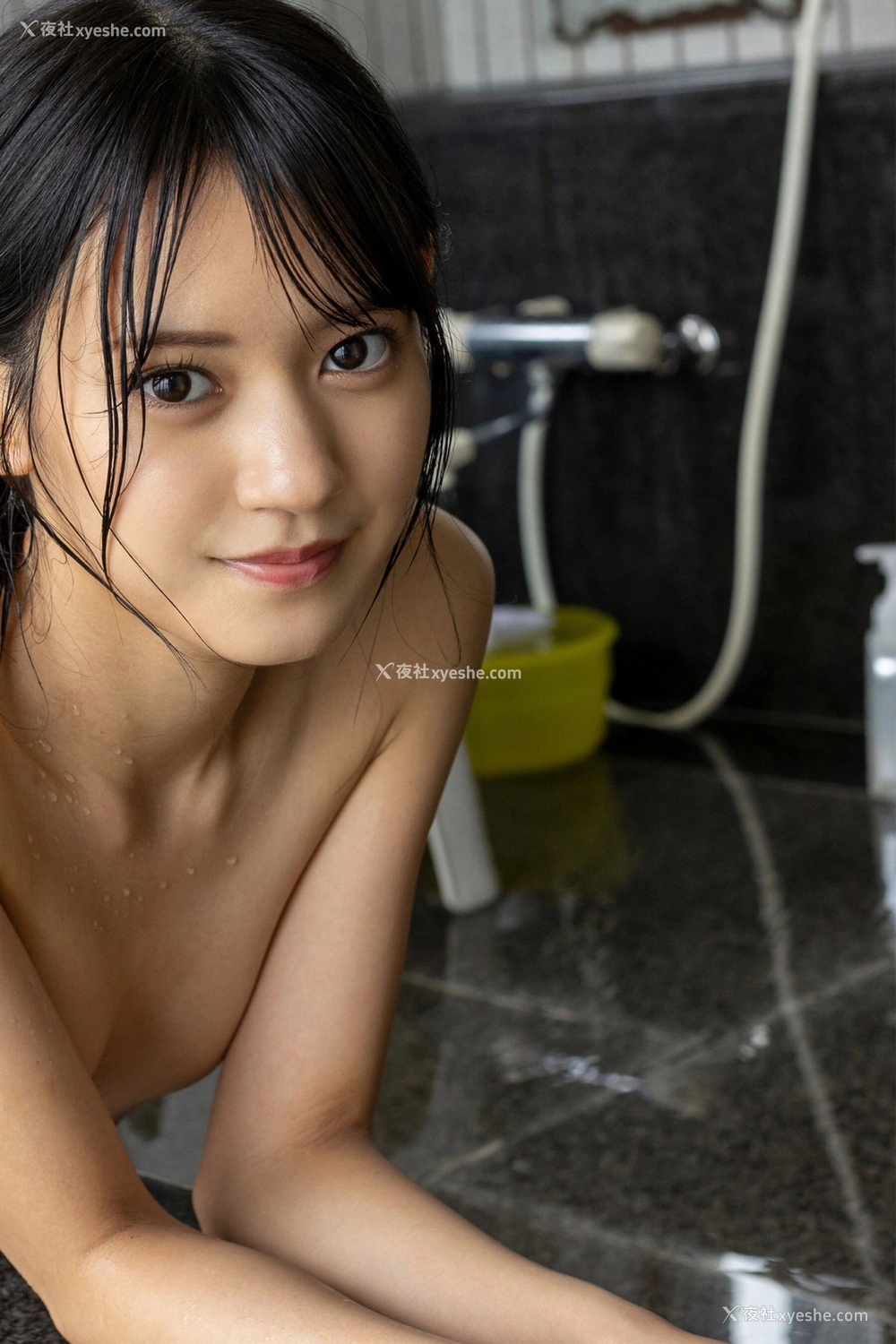 1P - 八挂海《撮り下ろしBEST PREMIUM IVE CUT Vol.1》
