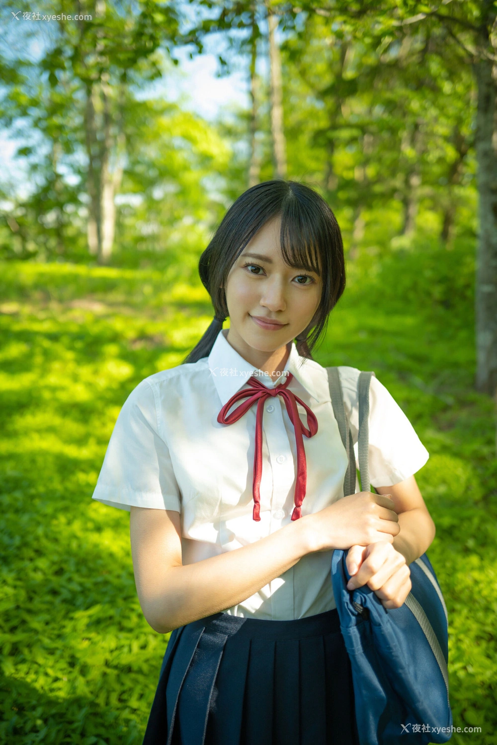 1P - 八挂海《撮り下ろしBEST PREMIUM IVE CUT Vol.1》