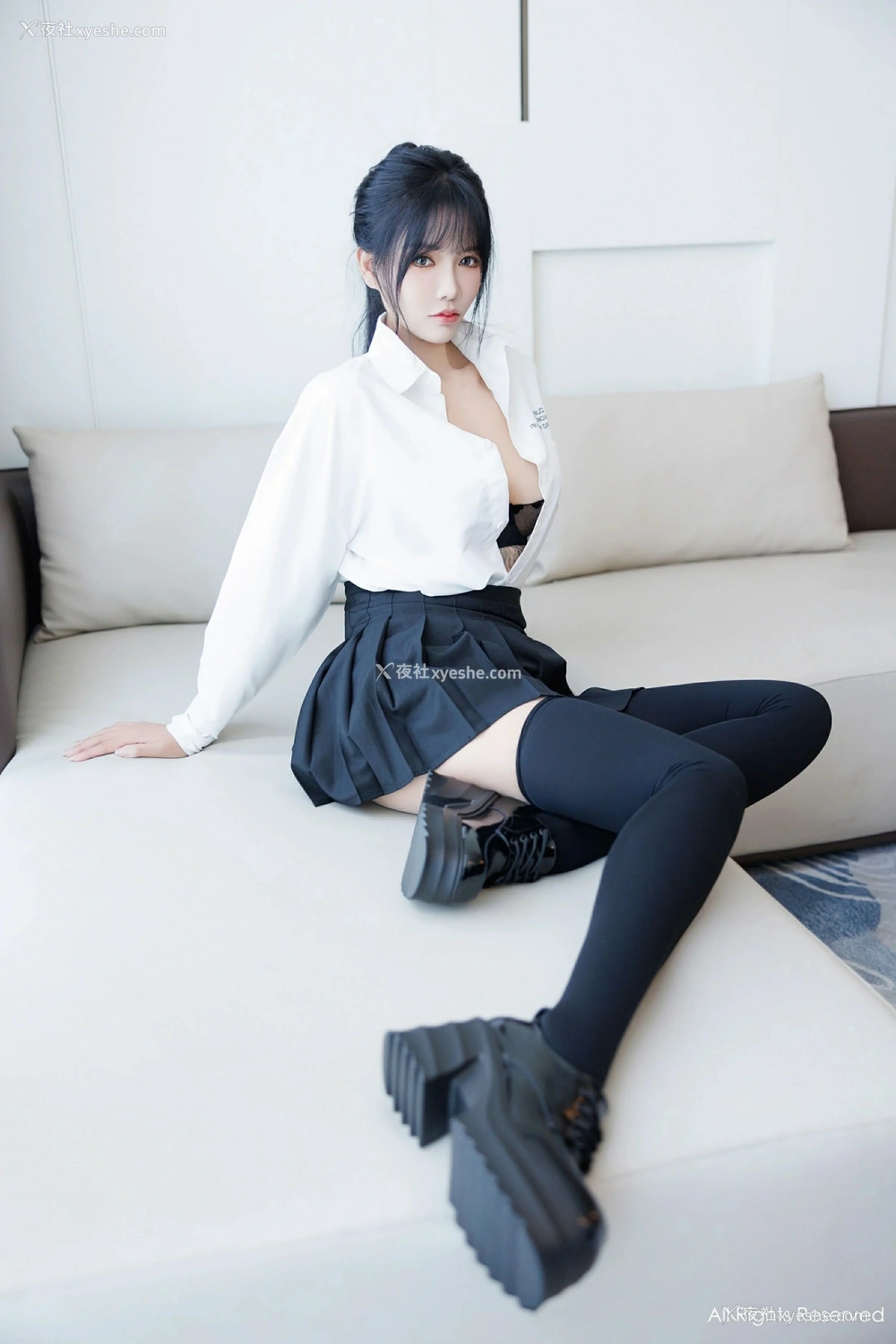 1P - [XiuRen秀人网] No.9505 娜比