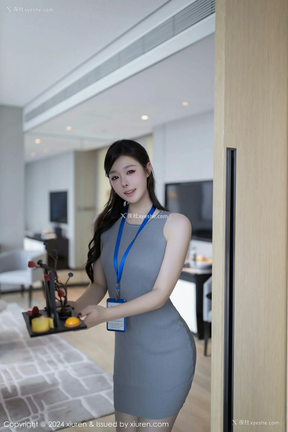 1P - [XiuRen秀人网] No.9493 小逗逗