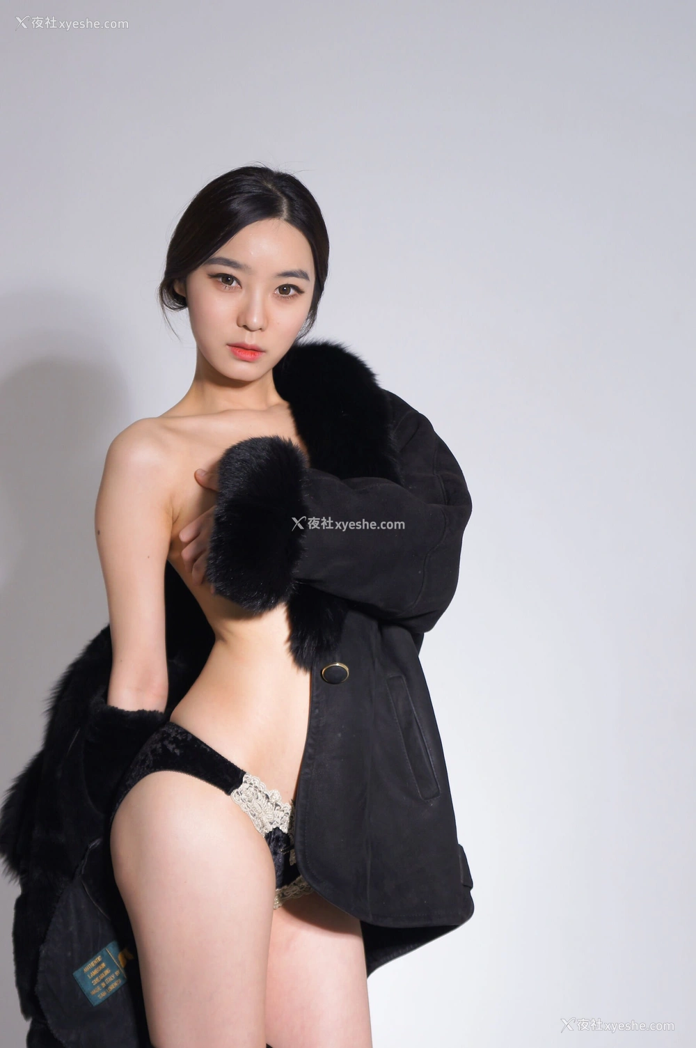 1P - 韩模 이현지（李智贤）人体私拍套图