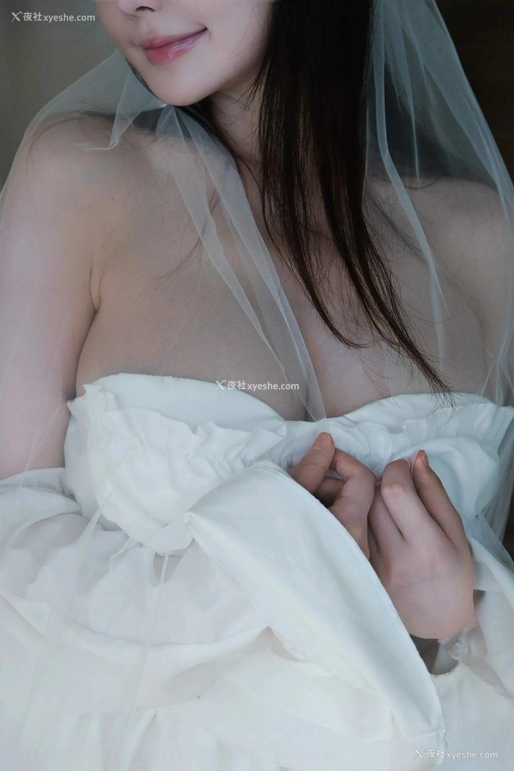 1P - [XiuRen秀人网] No.9535 糯美子MINIbabe