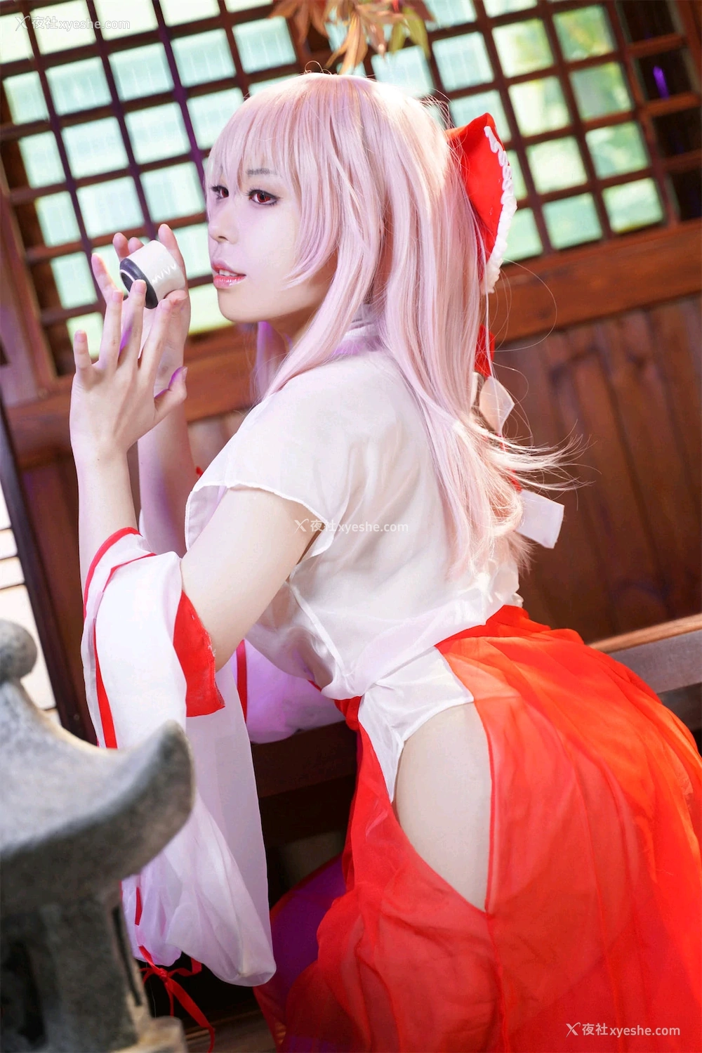 1P - 虎森森 – 巫女