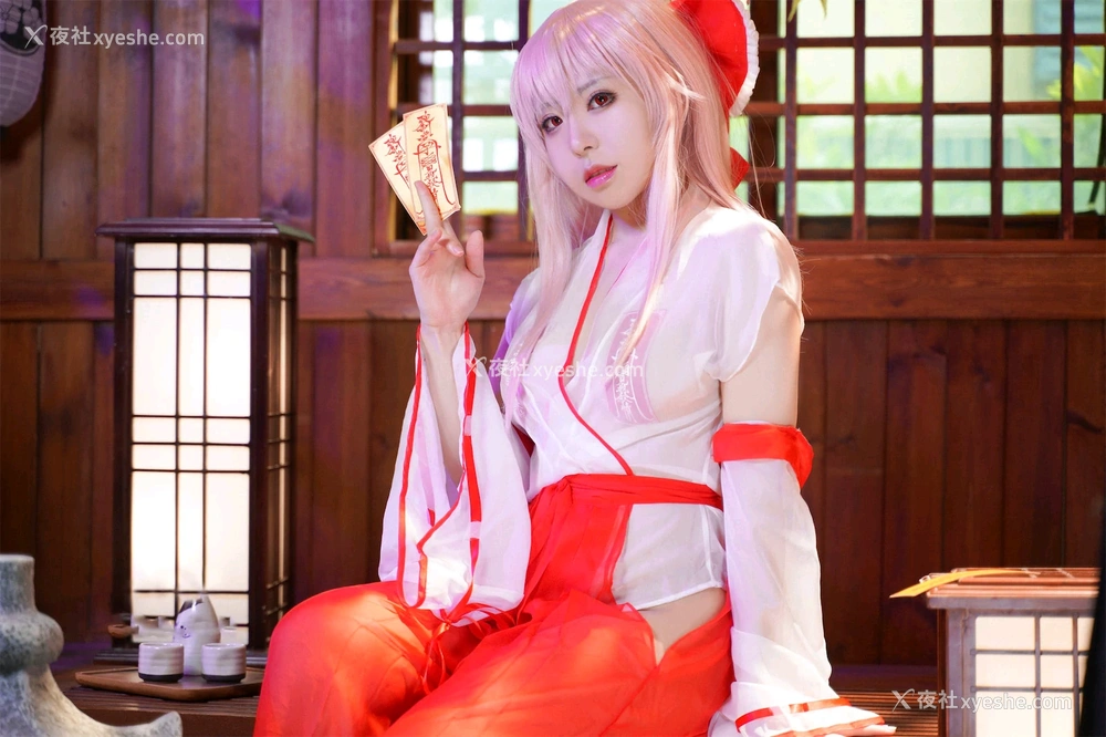 1P - 虎森森 – 巫女