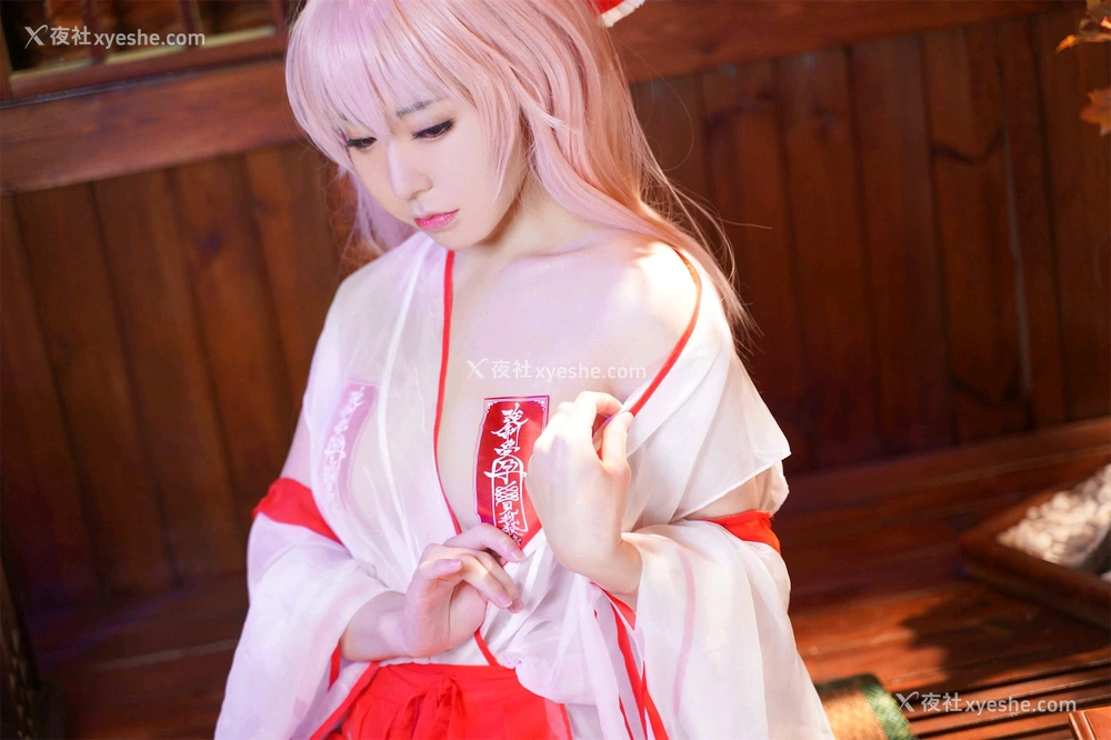 1P - 虎森森 – 巫女