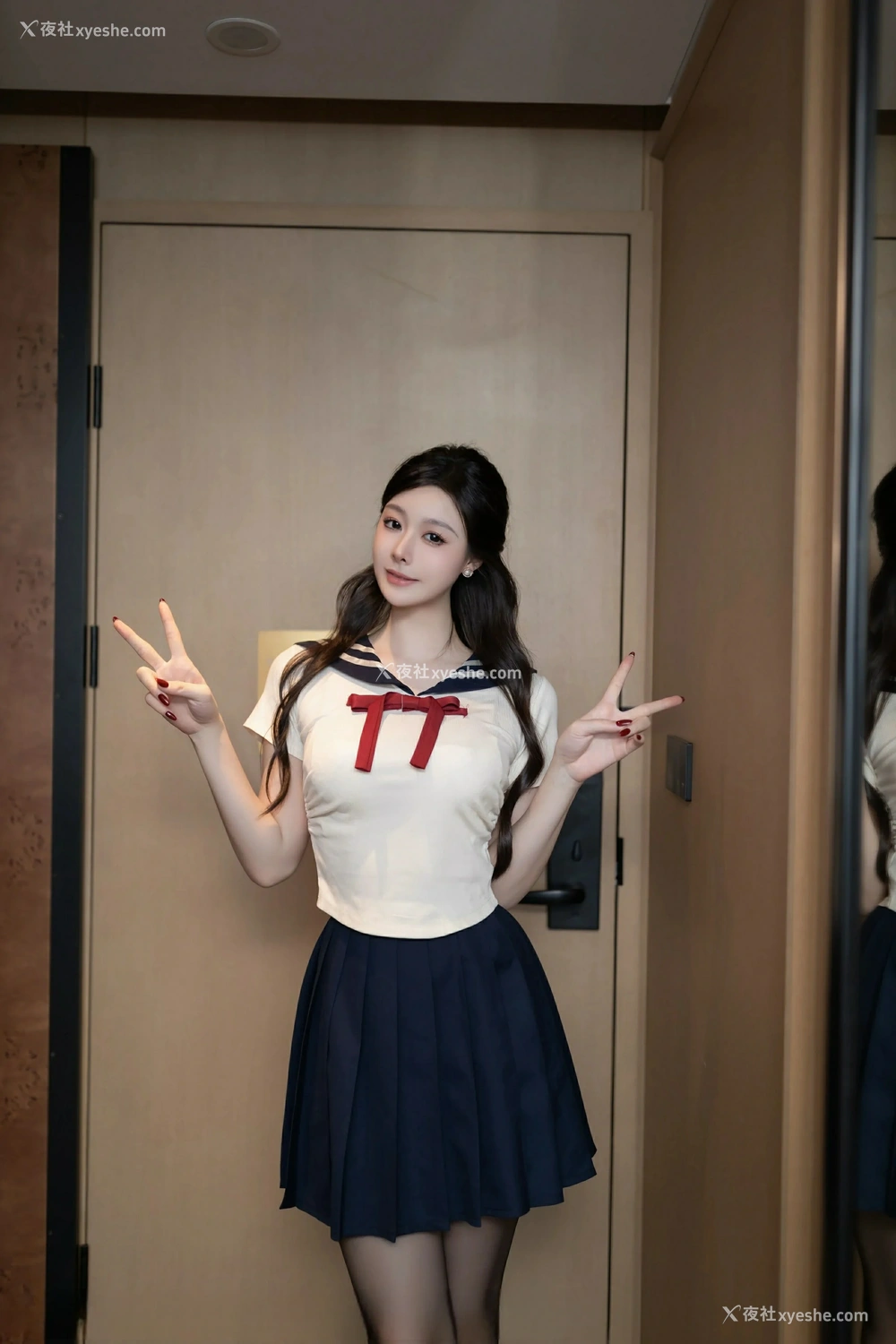 1P - [XiuRen秀人网] No.9530 小逗逗